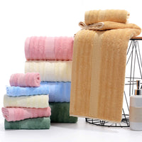 Premium Bamboo Bath Towel (1) – Soft, Plush, and Highly Absorbent for Spa-Like Comfort